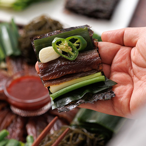 Pohang Jukdo Market Half-Dried Pacific Saury + Kelp, Red Pepper Paste Set_ Korea Direct Delivery A