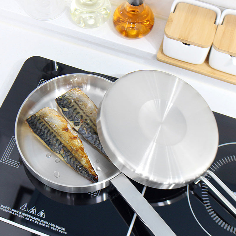 [한국직배송] AMT 프로 316Ti 스텐 통5중 와이드팬 2종 세트 뚜껑 포함 (22cm+26cm)